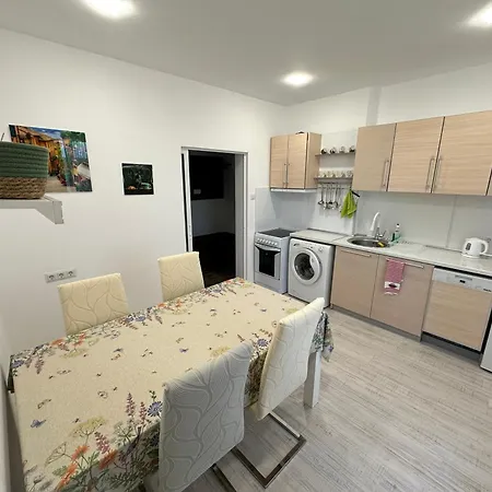Calendula Apartment Burgas City